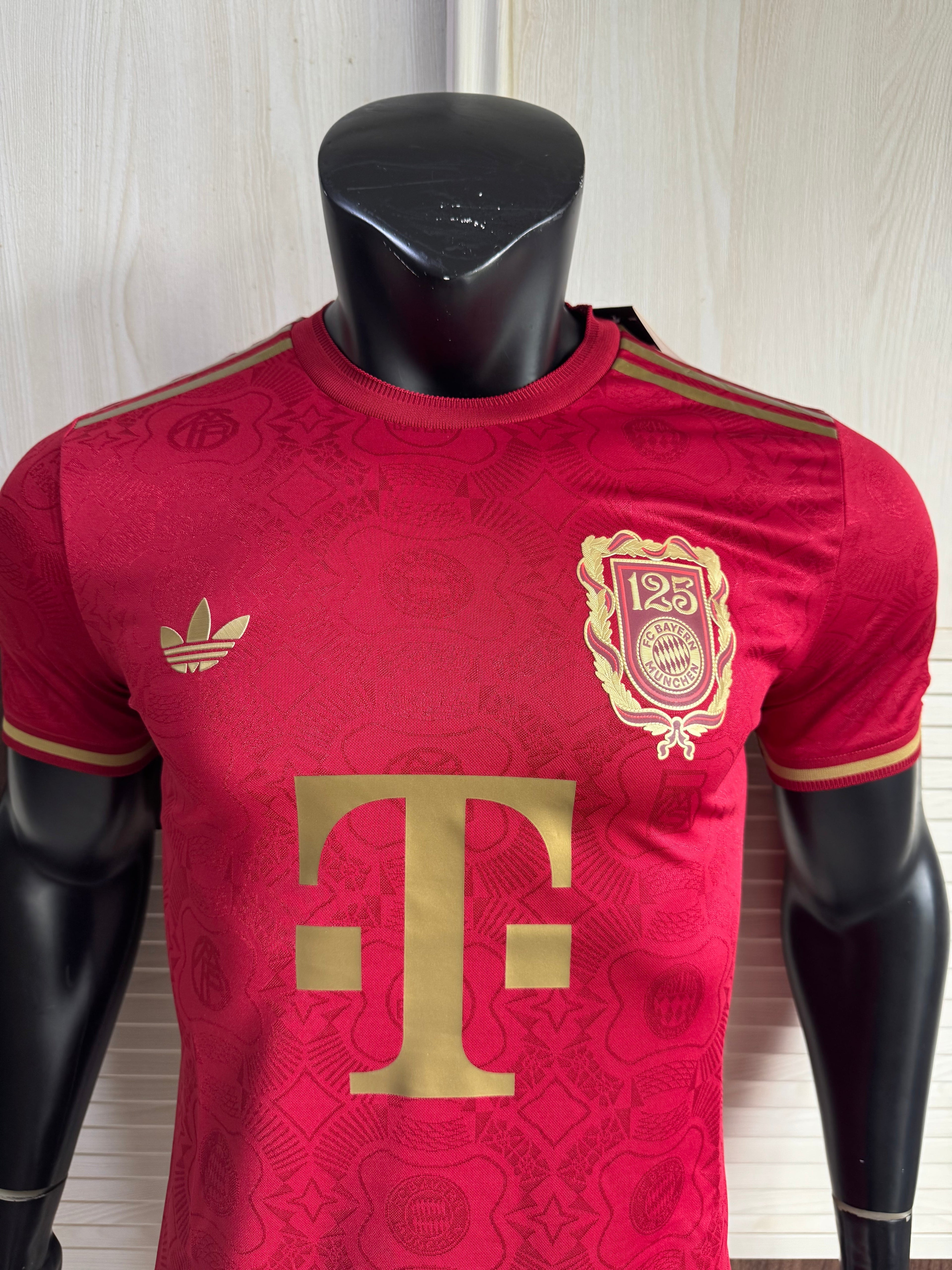 Bayern red 125th anniversary commemorative edition player version jersey